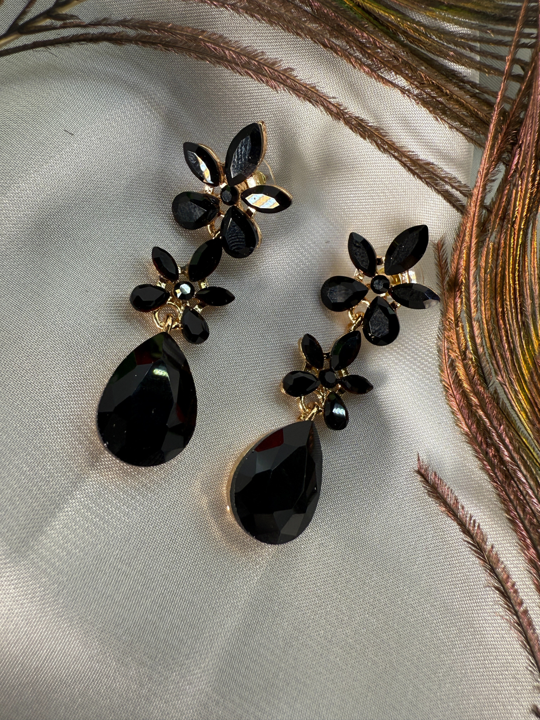 Mona Lisa Emerald Earrings